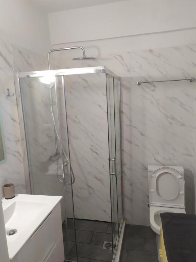 Ofrinio Central Apartments Luaran gambar